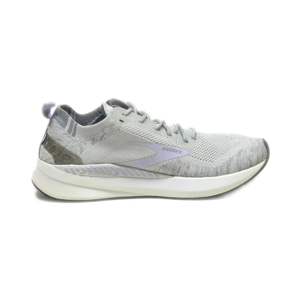 Brooks Bedlam 3 Sport Shoes Leather Grey Colour For Men