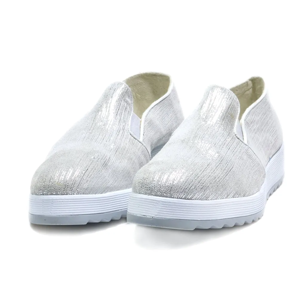 Closer By Chaussea Slip Ons Suede Silver Colour For Women