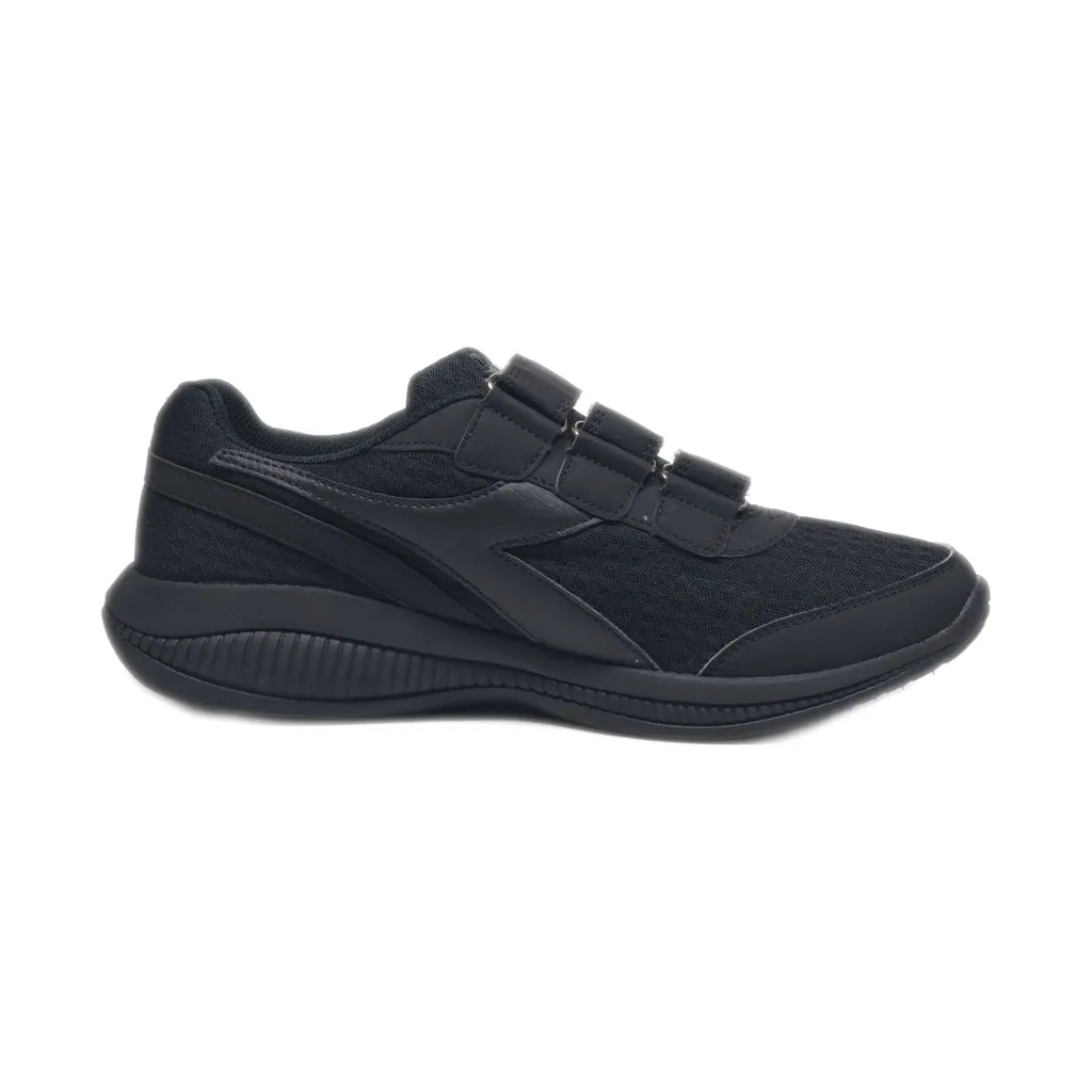 Diadora Eagle 6 V Sport Shoes Fabric Black Colour For Men