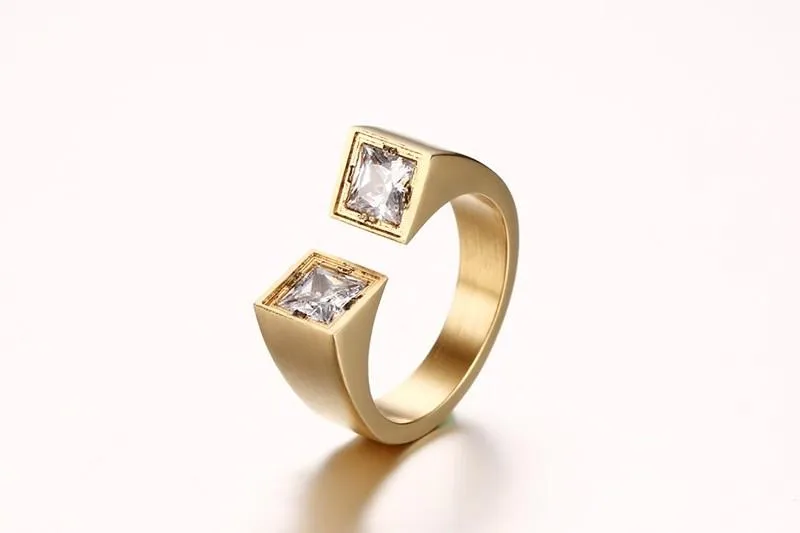 Polished Bijoux Creamy Gold Crystal Ring